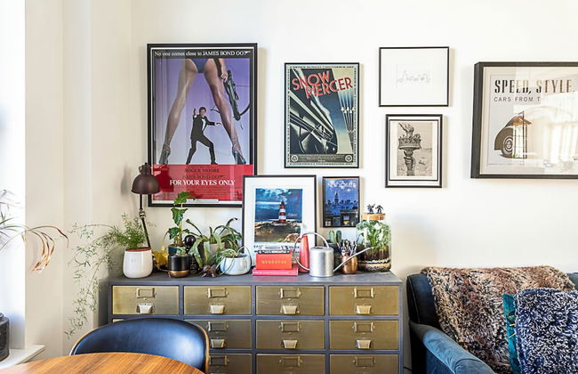 Contemporary Victorian Studio - Photo 20