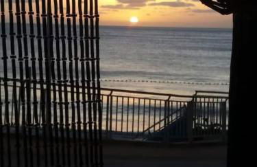 Casa cueva primera línea playa - Photo 1