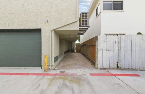 Stunning Beach Home - large patio, parking, ac & dog friendly! - Foto 55