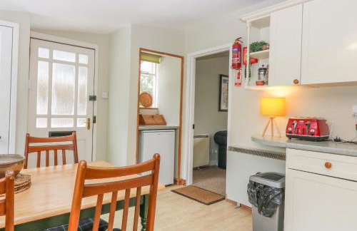 The Bungalow - Photo 7