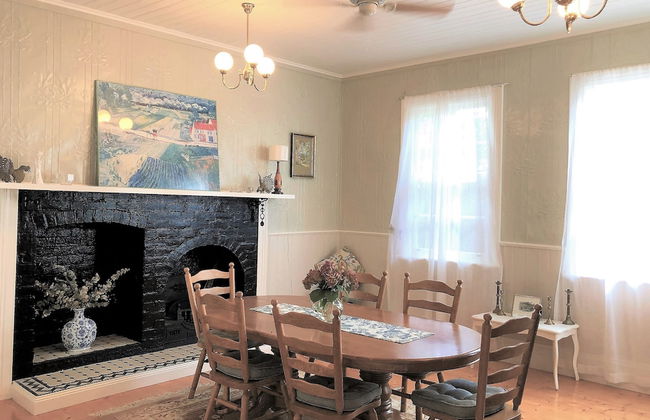 Fairbank House - Photo 4