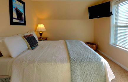 Summerside Cape on Crooked Lake ---Waterfront-Sunsets-Sleeps 12 - Foto 25