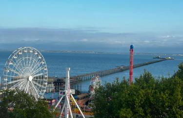 Pier View Self Catering Luxury Apartments - Foto 3