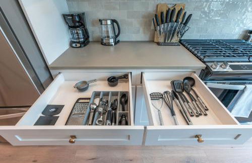 Outstanding Amenities-New Complex- Downtown Luxury - Foto 14