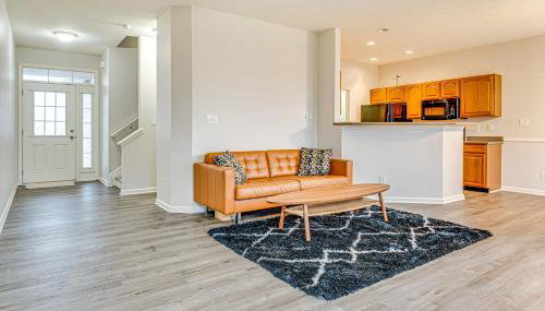 Close to Main Street Townhome in Zionsville - Foto 5