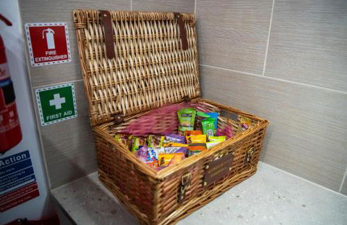 ApArt 2 Luxury 3BR Apartment Free Parking Sleeps 6 - Foto 23