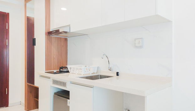 Restful And Homey Studio At Sky House Alam Sutera Apartment - Foto 5, Cocina privada