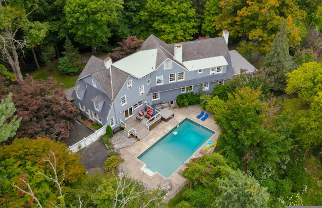 Jacuzzi - West Point - Family Friendly - Photo 10