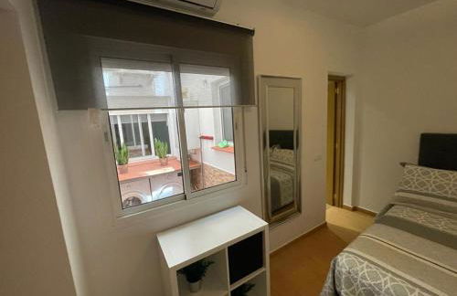 CASITA ANDALUZA CENTRO con PARKING sujeto a disponibilidad - Photo 13