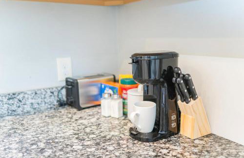 TWO town homes! 6 Bedrooms, 2 King beds, Walk to Eats - Foto 39