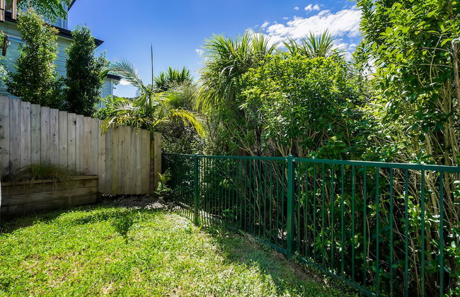 The Perfect Spacious 2BR Getaway-Netflix - Photo 27