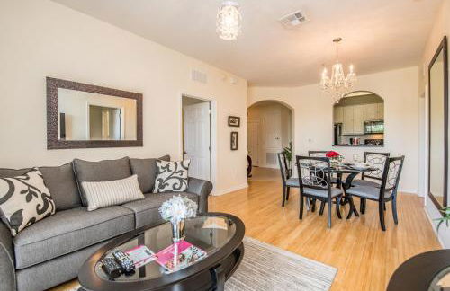 Luxurious Condo w Modern Design, near Disney - Foto 10