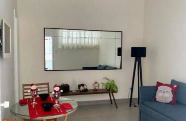 Recém Reformado com dois dormitório com ar condicionado - Foto 2