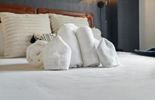 City Luxry Free Parking Sleeps 8 Prime Loc - Foto 28