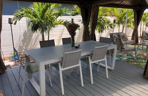 St Pete Modern Retro Oasis - Foto 39