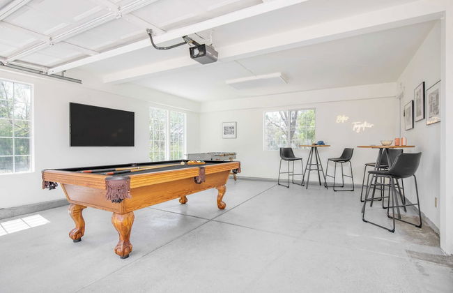 The Riesling Retreat by Avantstay Estate w/ Pool, Hottub, Putting Green & Pickle Ball Court! - Photo 38