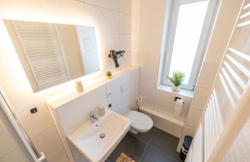 RR - Central Apartments 80qm - Balcony - Washer - Foto 19