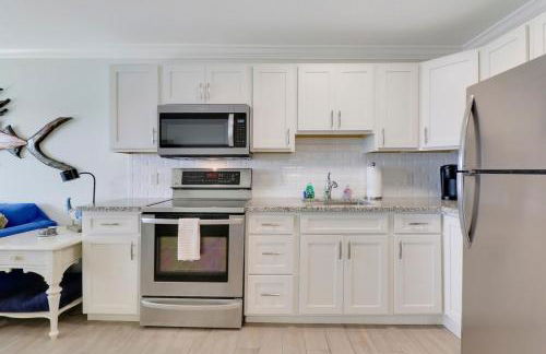 Sailfish Suites 5 - Waterfront Lodging - Photo 10