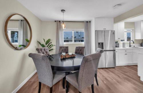 Ultimate Oceanside Retreat | Tower 9 Across from the Beach - Foto 10