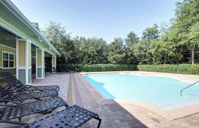 Cute Little Cottage! Perfect Getaway! 2 Pools! Sleeps 4! - Foto 15