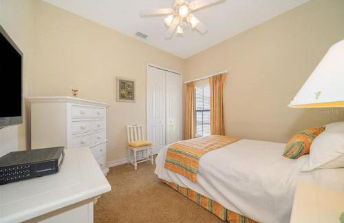 Spacious Family Escape 2 Masters Pool Hot Tub Pool Table & BBQ - 2 Miles Disney - Foto 10