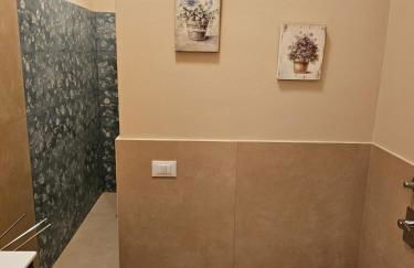 Bilocale di Prestigio a pochi passi a piedi dallo IEO 10 minuti in auto da HUMANITAS 15 minuti dal centro di Milano - Foto 16