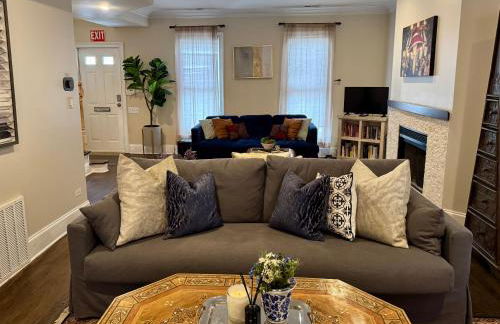 5 Bedroom Huge House in Best Location Parking Fireplace Back Yard - Foto 7