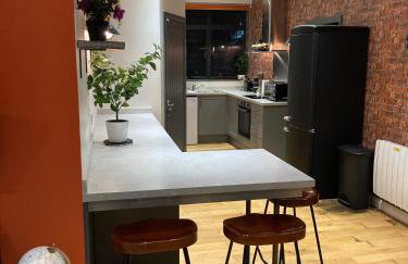 Central Sheffield 3BED 3BATH IV Pent-Apartment - Photo 8