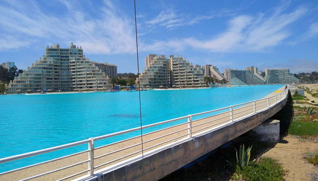 La piscine d'Algarrobo, la plus grande du monde