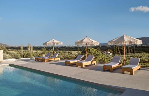 Armela Villa, with Pool & Captivating Views, By ThinkVilla - Foto 3