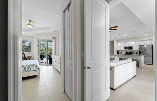 Modern Heated Pool Home Close To Downtown Shopping - Foto 12