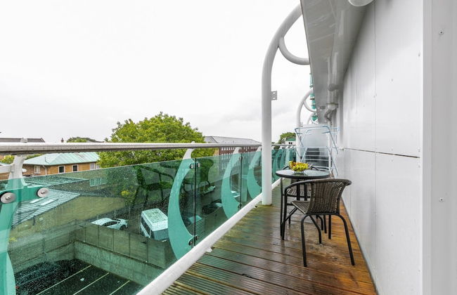Skyvillion 2bed Enfield Flat W Balcony - Parking - Foto 14