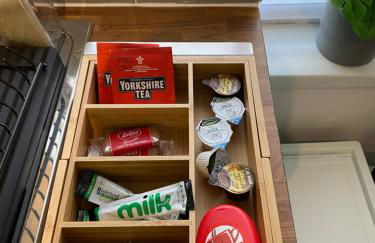 Judah Suites - Stylish 1BR Apartments with Parking & WIFI - Foto 18