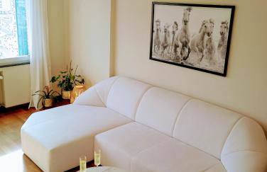 Acogedor apartamento a un paso de Gascona con WiFi Netflix Disney Plus y Prime gratis by M&N's House - Foto 1