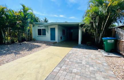 Luxury 2/2 private oasis w/Hot Tub walk to Beach - Foto 45