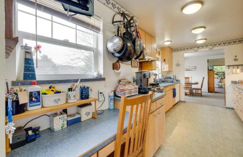 Waterfront Getaway on 10 Acres Near Sunset Beach! - Foto 11