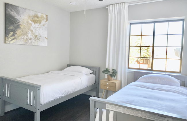 DT Reno - Modern Home Private Patio Workspace - Photo 7