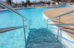 Casa em condomínio com piscina em Araruama - Foto 25