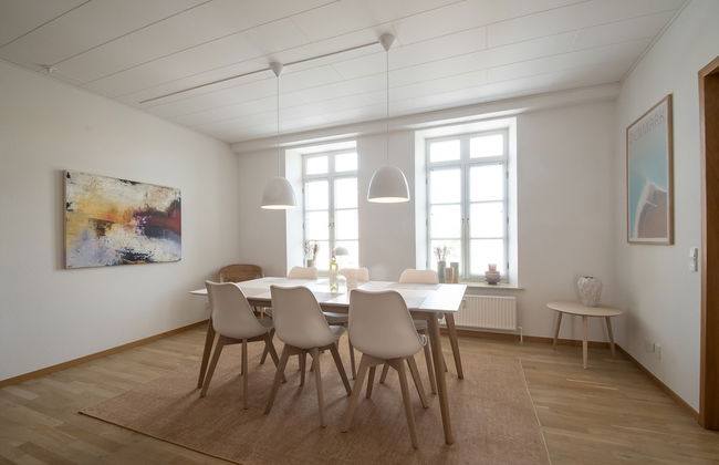 Exclusive 2 Bedroom Apartment - Photo 28