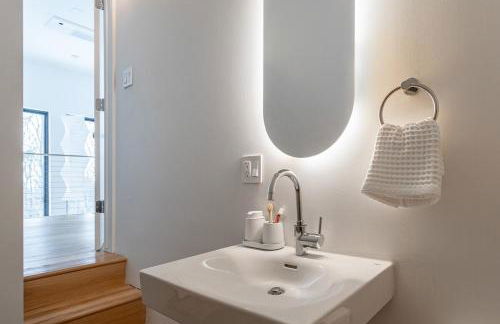 Modern A-Frame Catskills Hot Tub & Fireplace - Foto 57