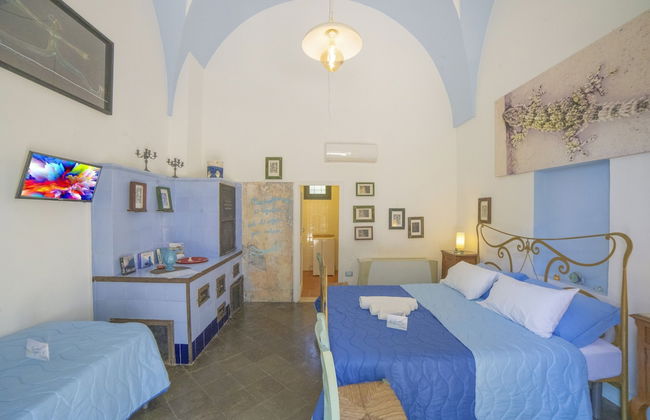 Masseria Le Palmentelle Pool And Garden - Photo 16