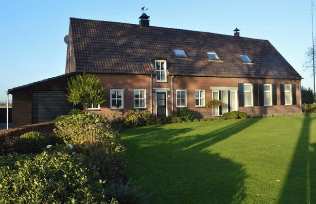 Farmhouse in Elsendorp Near Forest Trails - Foto 1