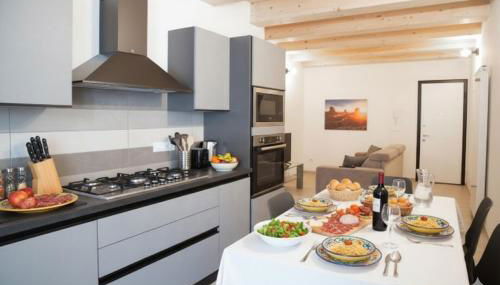 HouseImperia - Foto 1