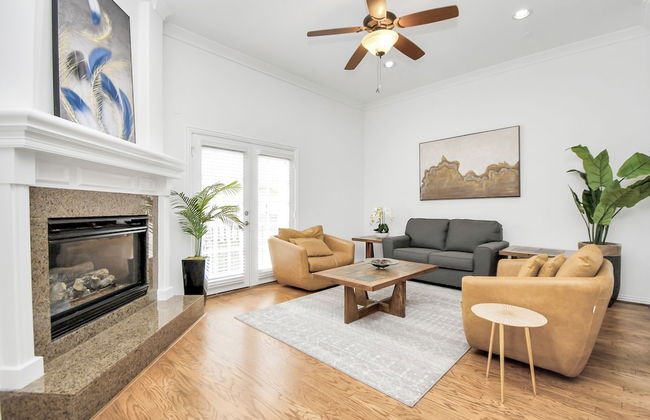 Lux Galleria Home-5BR Roof Deck - Foto 32