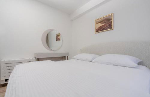 Villa Isabel - Luxury Apartments with Heated Pool & Sea View - Foto 29