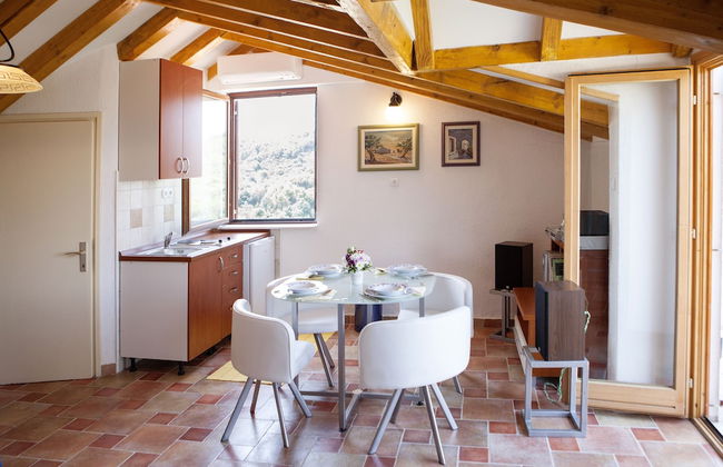 A2 - Studio With Balcony, Just 3 min to the Beach - Foto 1