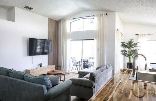 Heated pool house with mini golf 10 min to Disney - Foto 11