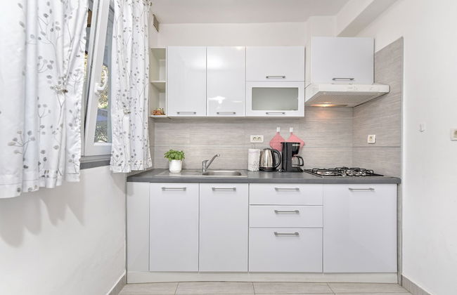 Welcoming Apartment With Garden - Foto 17