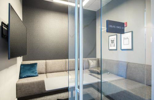 W Loop 2BR w Gym Pool in heart of Greektown CHI-561 - Foto 29