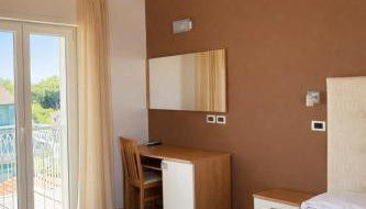 Camere comfort con terrazza Solarium Favorita - Foto 3